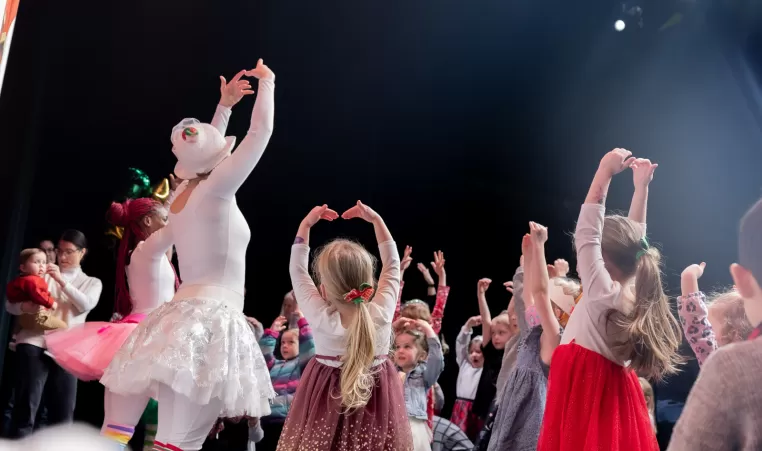 kids dancing on stage during Nutcracker (in a Nutshell) performance